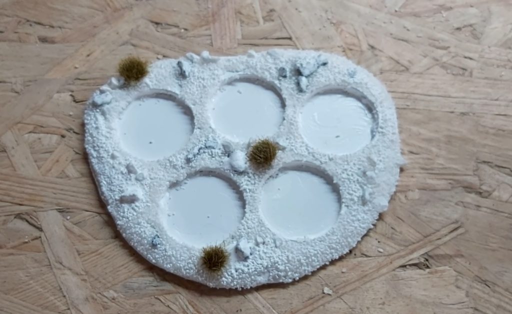 Kazaij Movement Tray DIY Astra Militarum Tempestus Scion Schnee Basegestaltung